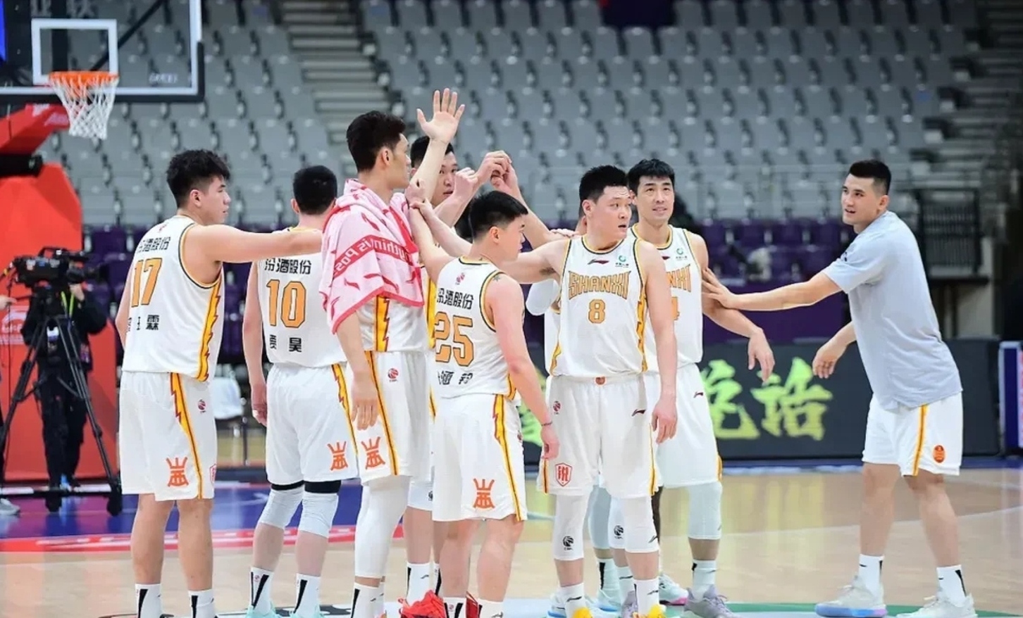 集结日辽宁本钢备战欧篮联；临场应变细节曝光；信心回归；轮换策略成焦点的简单介绍