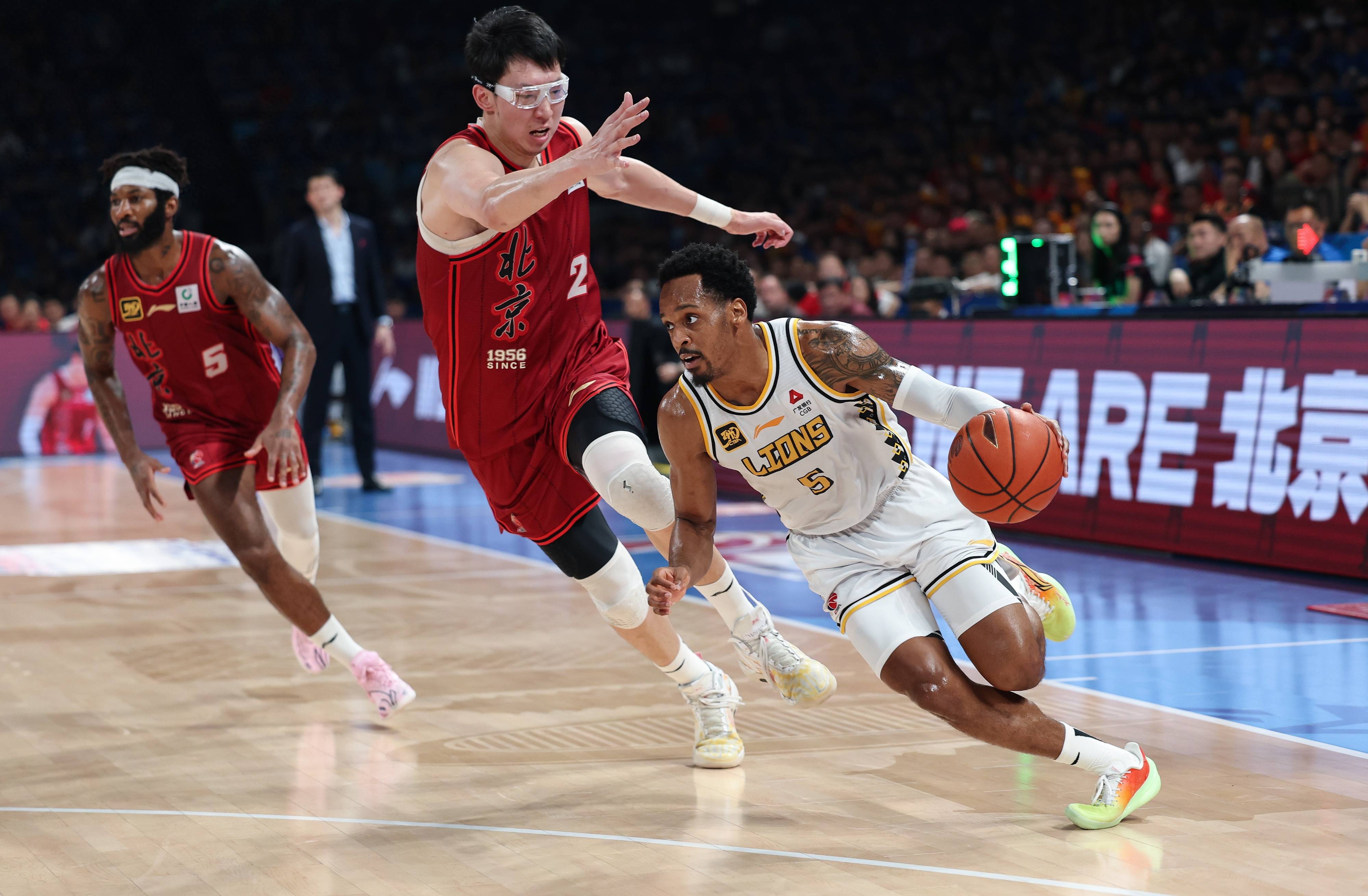 集结日广厦男篮备战CBA常规赛芝加哥公牛窗口期远射贴柱之后，丹佛掘金门线救险备战意大利杯(美国男篮备战迎战加拿大回放视频)